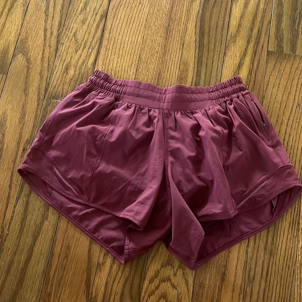 Maroon red size 6 Lululemon hottie hot